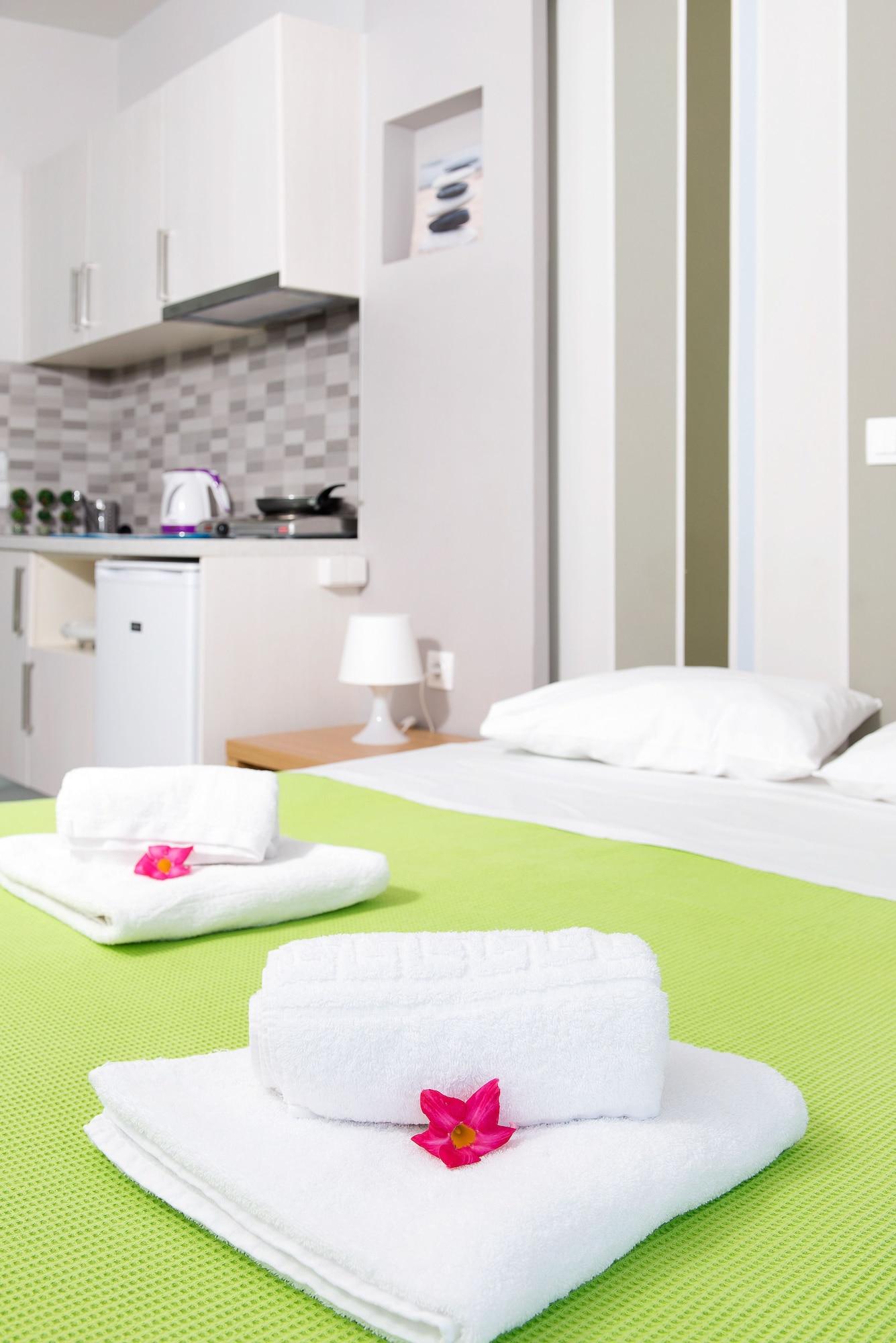 Ilios Stalis Aparthotel Bagian luar foto